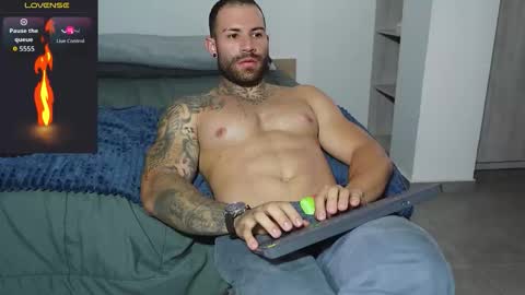 Snapshot of kite__ chatting on October 2, 2025, 5:53 pm kite__ online show from October 2, 2025, 5:53 pm
