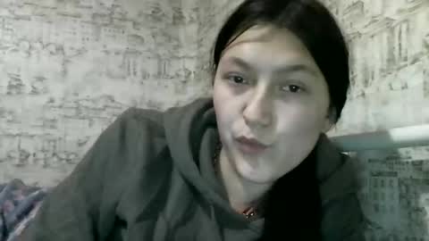 Snapshot of kiti_kitiss chatting on January 15, 2025, 12:25 pm kiti_kitiss online show from January 15, 2025, 12:25 pm
