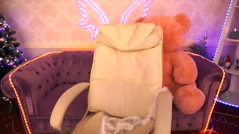 Snapshot of kitnis1love chatting on December 15, 2024, 11:09 pm kitness online show from December 15, 2024, 11:09 pm