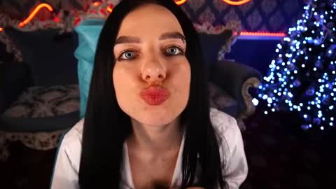 Snapshot of kitnis1love chatting on January 19, 2025, 5:28 pm kitness online show from January 19, 2025, 5:28 pm