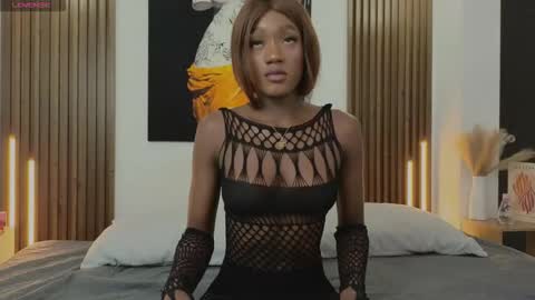 Kitty Bombon online show from November 10, 2025, 7:35 pm