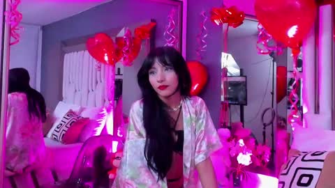 Snapshot of kitty_eliffe chatting on February 14, 2025, 11:09 pm kitty online show from February 14, 2025, 11:09 pm