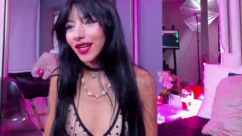 Snapshot of kitty_eliffe chatting on March 5, 2025, 10:43 pm kitty online show from March 5, 2025, 10:43 pm