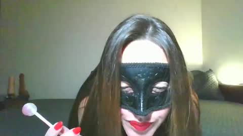 Snapshot of kitty_hw chatting on November 2, 2025, 1:19 am Kitty HW online show from November 2, 2025, 1:19 am