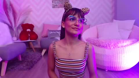 Snapshot of kitty_madness chatting on September 21, 2025, 12:51 pm KITTY online show from September 21, 2025, 12:51 pm