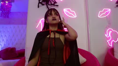 Snapshot of kitty_madness chatting on October 5, 2025, 1:09 pm KITTY online show from October 5, 2025, 1:09 pm