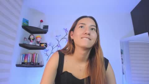 kitty online show from December 1, 2025, 7:02 am