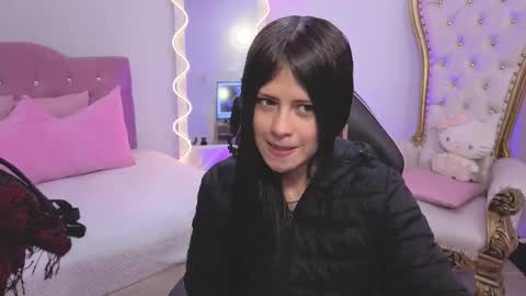 Kitty  online show from November 22, 2025, 11:42 am