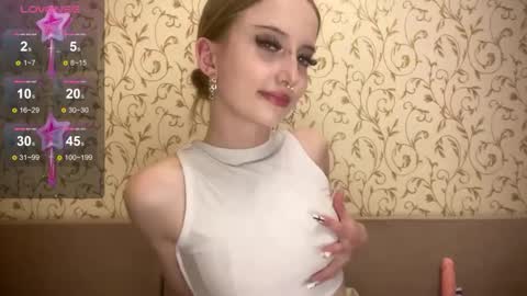 Snapshot of kittywithu chatting on October 4, 2025, 5:00 pm kittywithu online show from October 4, 2025, 5:00 pm