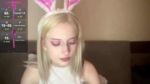 Snapshot of kittywithu chatting on November 5, 2025, 5:13 pm kittywithu online show from November 5, 2025, 5:13 pm