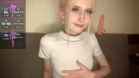 Snapshot of kittywithu chatting on November 14, 2025, 12:26 pm kittywithu online show from November 14, 2025, 12:26 pm