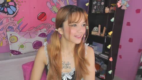 Snapshot of kittyzenn chatting on December 12, 2024, 3:48 pm Kitty Zen online show from December 12, 2024, 3:48 pm