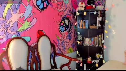 Snapshot of kittyzenn chatting on September 25, 2025, 6:00 pm Kitty Zen online show from September 25, 2025, 6:00 pm