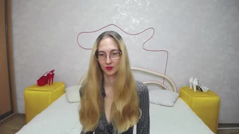 Klary online show from October 2, 2025, 9:38 am