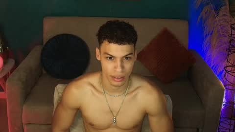 Snapshot of klaton__ chatting on October 22, 2025, 2:12 am klaton__ online show from October 22, 2025, 2:12 am