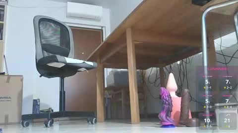 Snapshot of klaudiacd chatting on December 13, 2024, 6:53 am Klaudia online show from December 13, 2024, 6:53 am