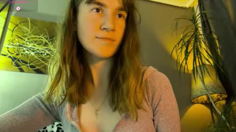 Snapshot of kleya___ chatting on December 14, 2025, 3:17 pm Kleya online show from December 14, 2025, 3:17 pm