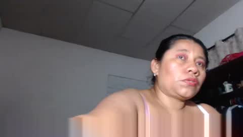 Kloe online show from November 26, 2025, 1:28 am