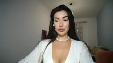 Snapshot of klover_kissu chatting on September 27, 2025, 4:34 pm Klover online show from September 27, 2025, 4:34 pm