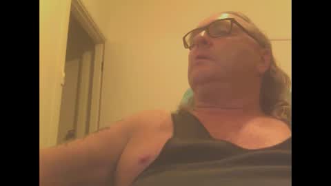 knobout online show from December 19, 2024, 1:07 pm