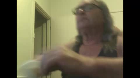 knobout online show from October 13, 2025, 8:47 am