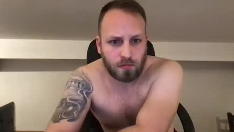 Snapshot of kobasic chatting on January 22, 2025, 6:52 pm hugo online show from January 22, 2025, 6:52 pm