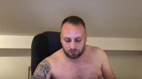 Snapshot of kobasic chatting on October 26, 2025, 1:33 am hugo online show from October 26, 2025, 1:33 am