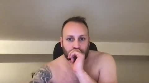 Snapshot of kobasic chatting on November 5, 2025, 1:05 am hugo online show from November 5, 2025, 1:05 am