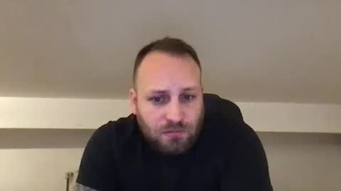 Snapshot of kobasic chatting on November 16, 2025, 4:01 pm hugo online show from November 16, 2025, 4:01 pm