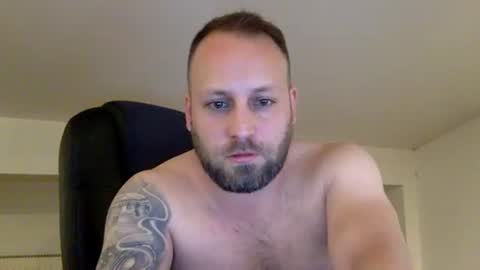 Snapshot of kobasic chatting on December 14, 2025, 2:06 am hugo online show from December 14, 2025, 2:06 am