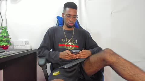 Snapshot of kofi_exotic_ chatting on December 11, 2024, 12:23 am kofi online show from December 11, 2024, 12:23 am