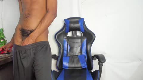 Snapshot of kofi_exotic_ chatting on December 11, 2024, 9:01 pm kofi online show from December 11, 2024, 9:01 pm