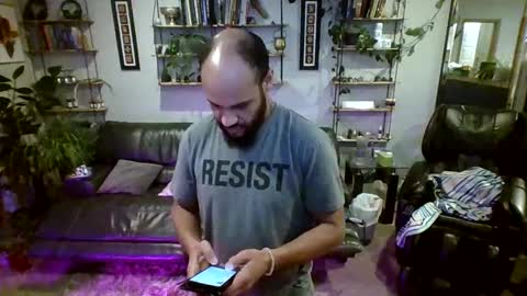 Snapshot of kofigardner chatting on December 8, 2024, 10:36 pm A Dick Ting online show from December 8, 2024, 10:36 pm