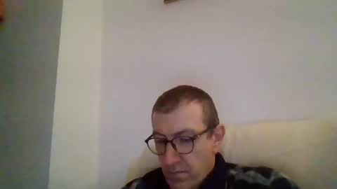 Snapshot of kolesie7 chatting on December 6, 2024, 9:57 pm JUAN CARLOS online show from December 6, 2024, 9:57 pm