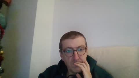 Snapshot of kolesie7 chatting on December 14, 2024, 7:57 pm JUAN CARLOS online show from December 14, 2024, 7:57 pm