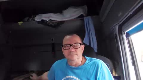 Snapshot of komputer123456789 chatting on January 31, 2025, 2:49 pm Bogdan online show from January 31, 2025, 2:49 pm