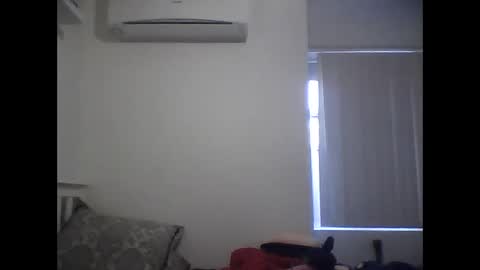 kookedkia420 online show from February 19, 2025, 7:39 am