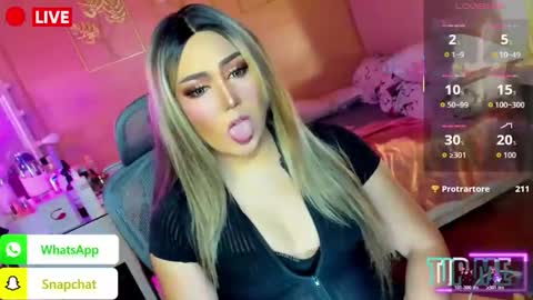 MISS ALICIA online show from October 29, 2025, 2:14 am