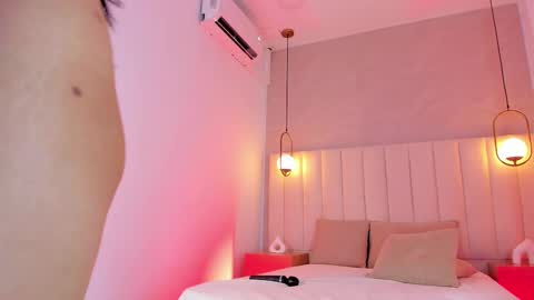 K O S M I C online show from March 6, 2025, 3:24 pm