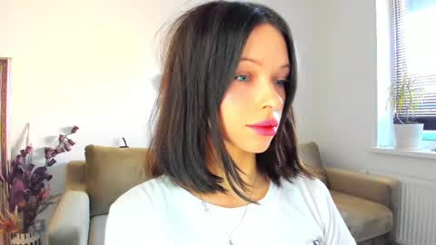 kossie_ online show from March 9, 2025, 11:47 am