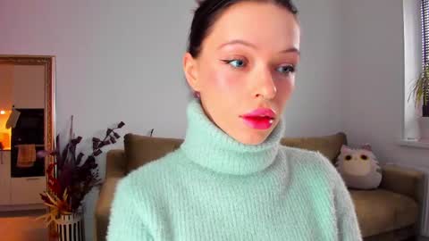 kossie_ online show from March 12, 2025, 11:31 am