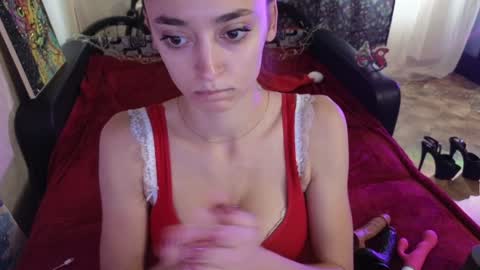 Gal online show from December 11, 2024, 10:47 am