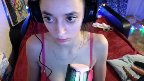 Gal online show from December 29, 2024, 1:38 pm