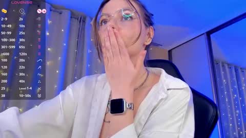Snapshot of koza_dereza_ chatting on December 8, 2024, 10:47 pm Jess online show from December 8, 2024, 10:47 pm