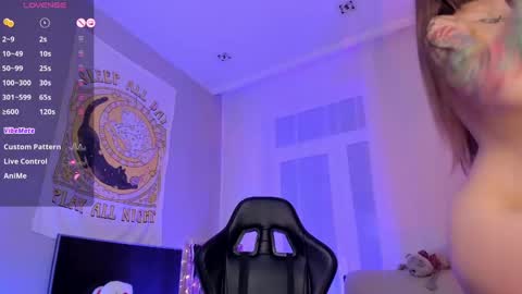 Snapshot of koza_dereza_ chatting on February 13, 2025, 8:24 pm Jess online show from February 13, 2025, 8:24 pm