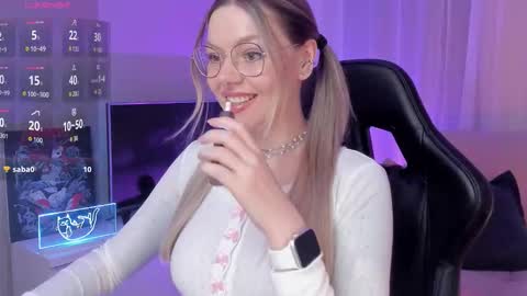 Snapshot of koza_dereza_ chatting on October 14, 2025, 5:25 pm Jess online show from October 14, 2025, 5:25 pm