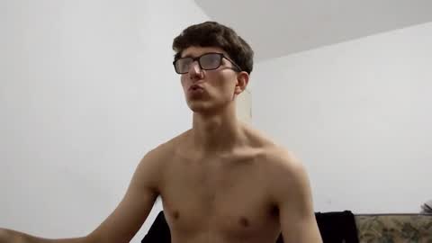 Snapshot of kpo10 chatting on December 19, 2024, 6:12 am Facu online show from December 19, 2024, 6:12 am