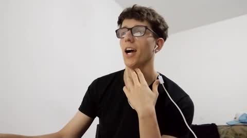 Snapshot of kpo10 chatting on December 21, 2024, 8:18 am Facu online show from December 21, 2024, 8:18 am