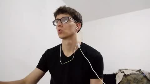 Snapshot of kpo10 chatting on December 22, 2024, 12:16 pm Facu online show from December 22, 2024, 12:16 pm