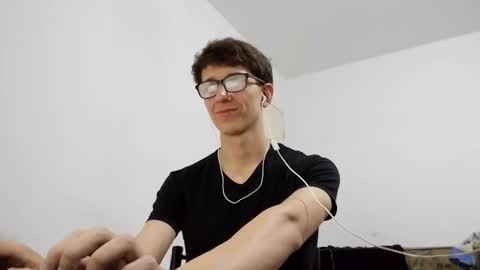 Snapshot of kpo10 chatting on January 2, 2025, 5:14 am Facu online show from January 2, 2025, 5:14 am